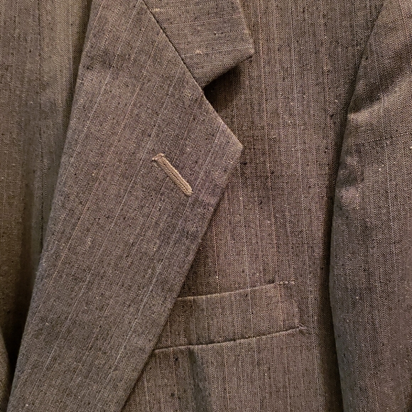 Men's Suit - Picture 4 of 4